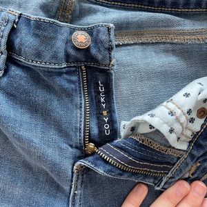 Lucky brand boot cut size 28